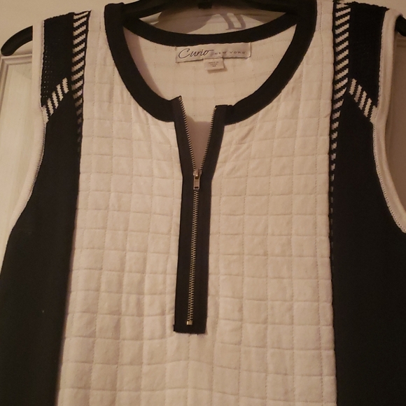 Curio New York Dress - Picture 2 of 8